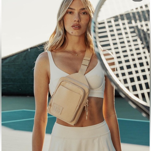 NEW BEIS THE SPORT SLING
IN BEIGE - Picture 5 of 16